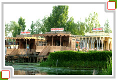 Houseboat Stay Kashmir